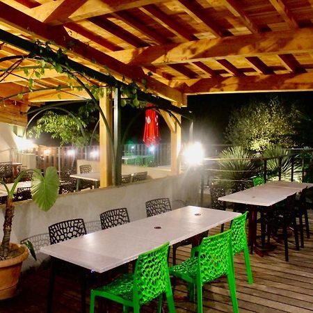 Camping Les Chenes Chauzon 外观 照片